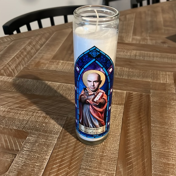 Joe Rogan Me So Holey Candle - Picture 2 of 4